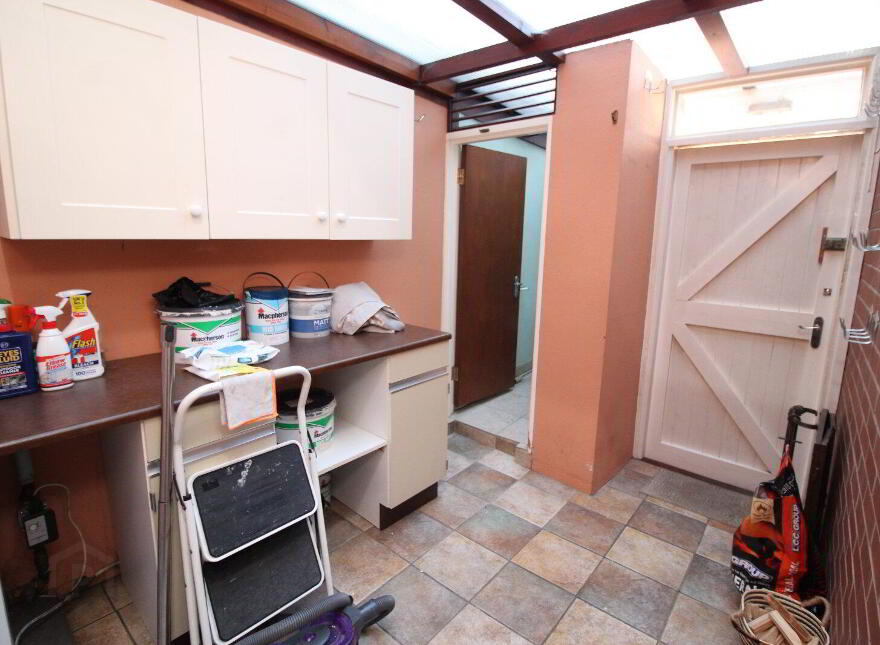 3 Antrim Road, Lisburn, BT28 3AB