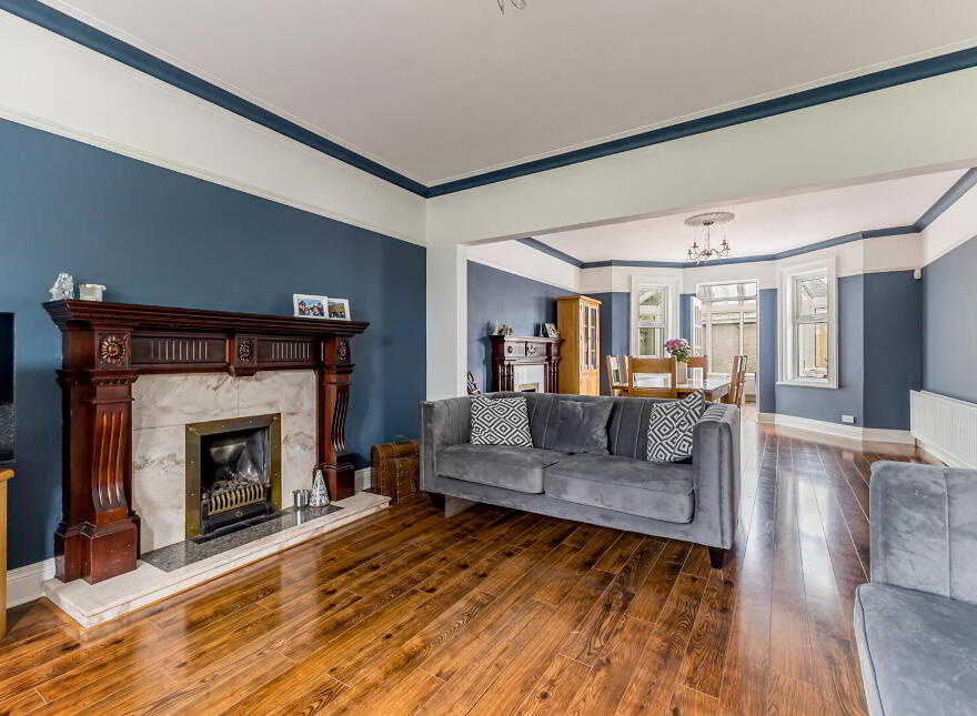 156 Groomsport Road, Ballyholme, Bangor, BT20 5PF