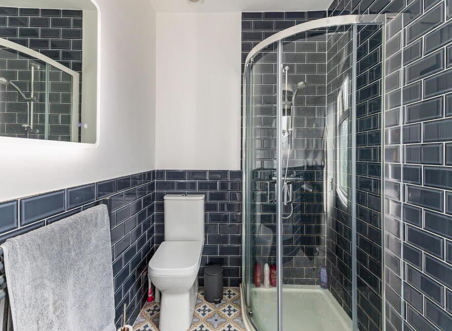 156 Groomsport Road, Ballyholme, Bangor, BT20 5PF