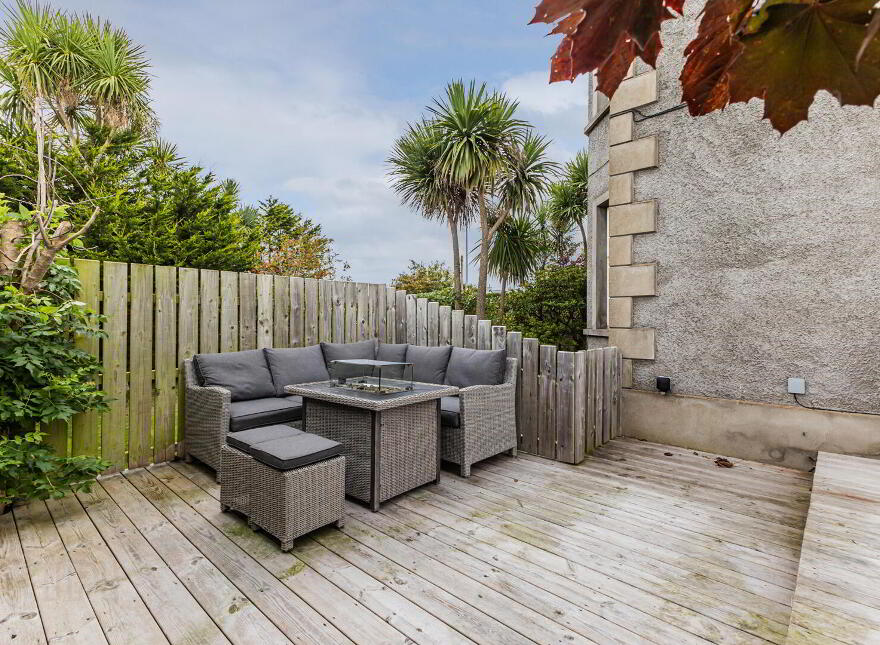 156 Groomsport Road, Ballyholme, Bangor, BT20 5PF