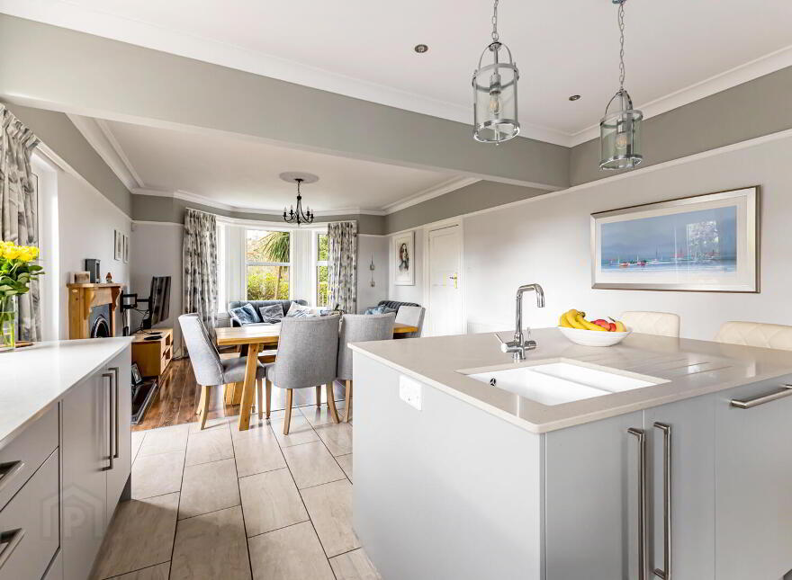 156 Groomsport Road, Ballyholme, Bangor, BT20 5PF