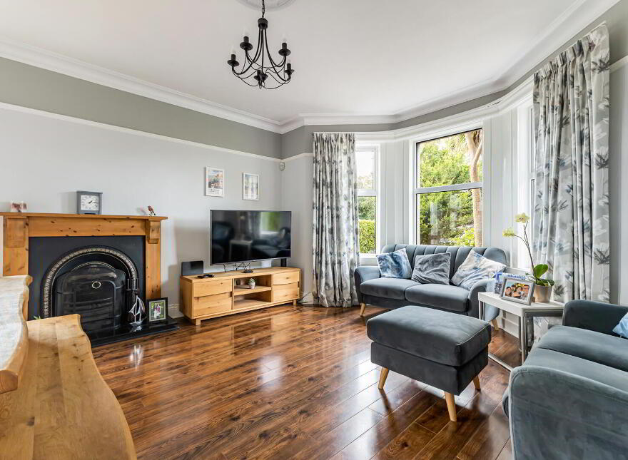 156 Groomsport Road, Ballyholme, Bangor, BT20 5PF