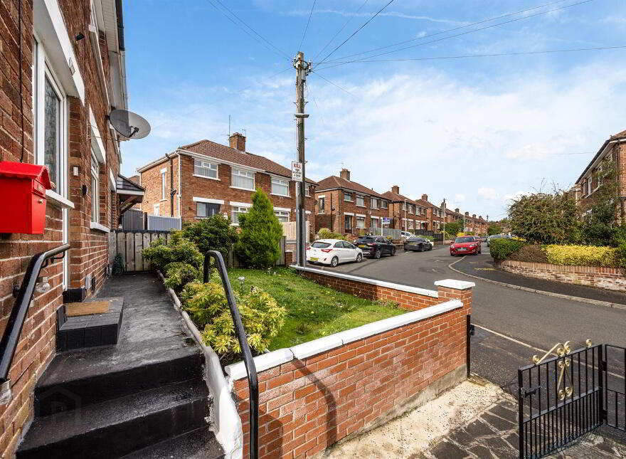 10 Orangefield Gardens, Belfast, BT5 6DP
