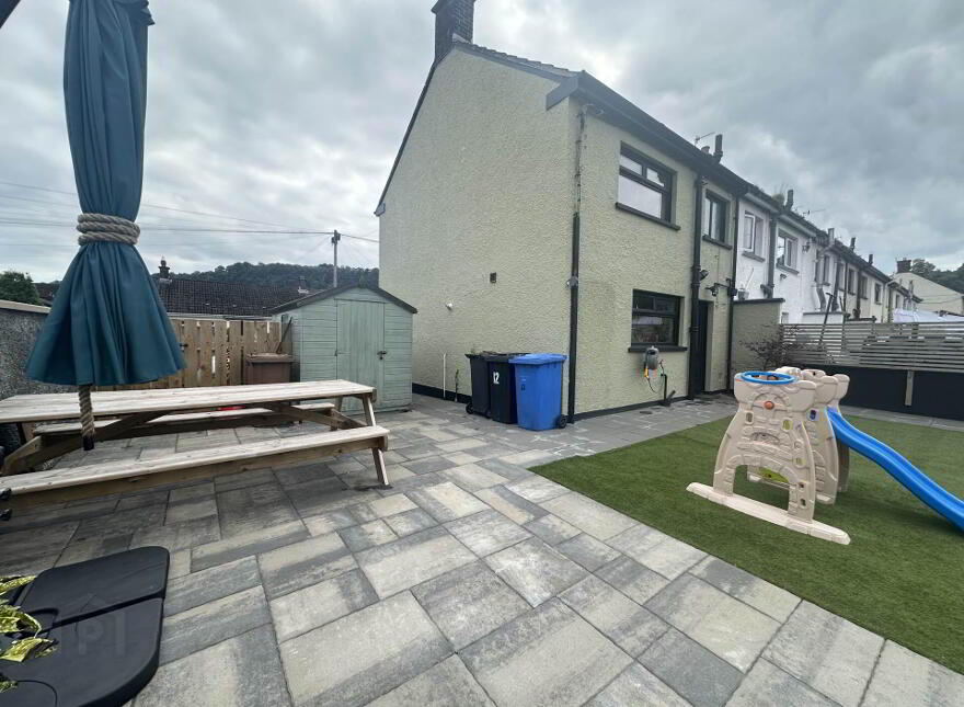 12 Glenvale Park, Larne, BT40 3EZ