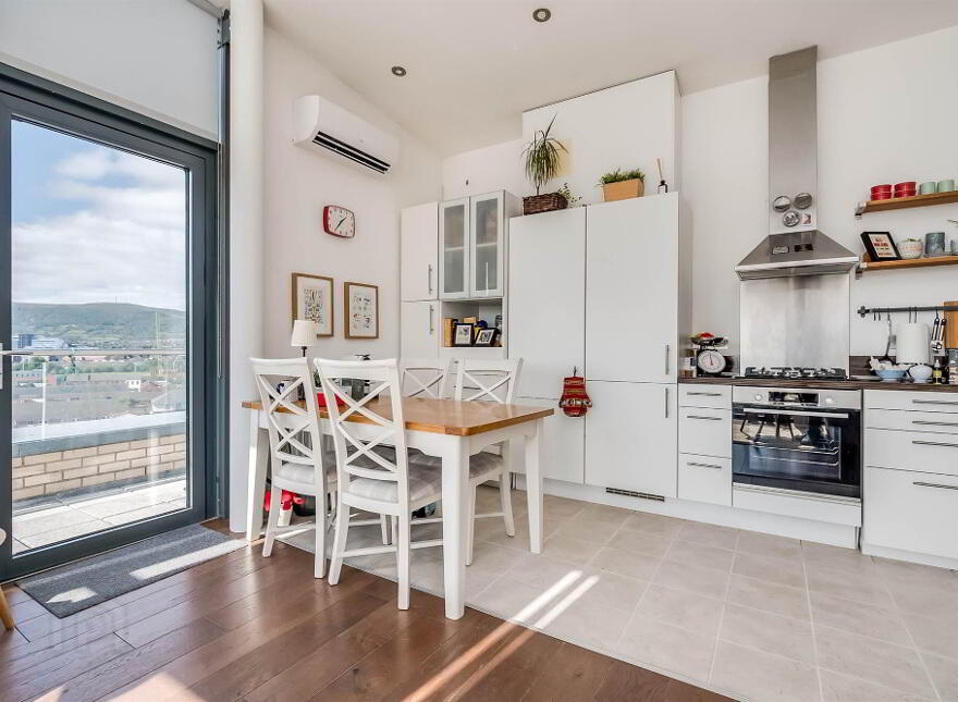 Apt 120 Victoria Place, 20 Wellwood Street, Belfast, BT12 5GF