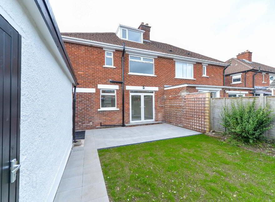 25 Moyne Park, Gilnahirk, Belfast, BT5 7QT