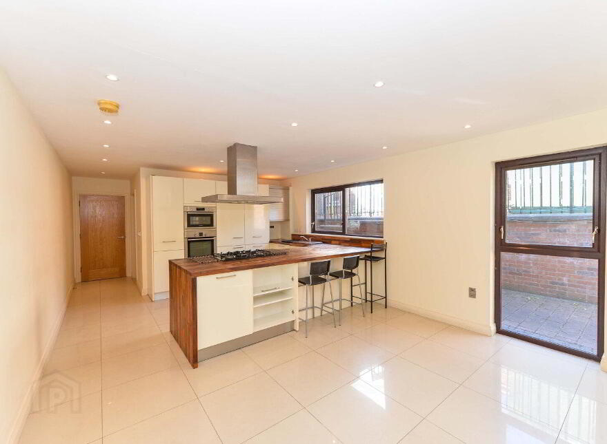 34 Knightsbridge Park, Belfast, BT9 5EH