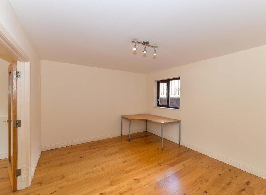 34 Knightsbridge Park, Belfast, BT9 5EH