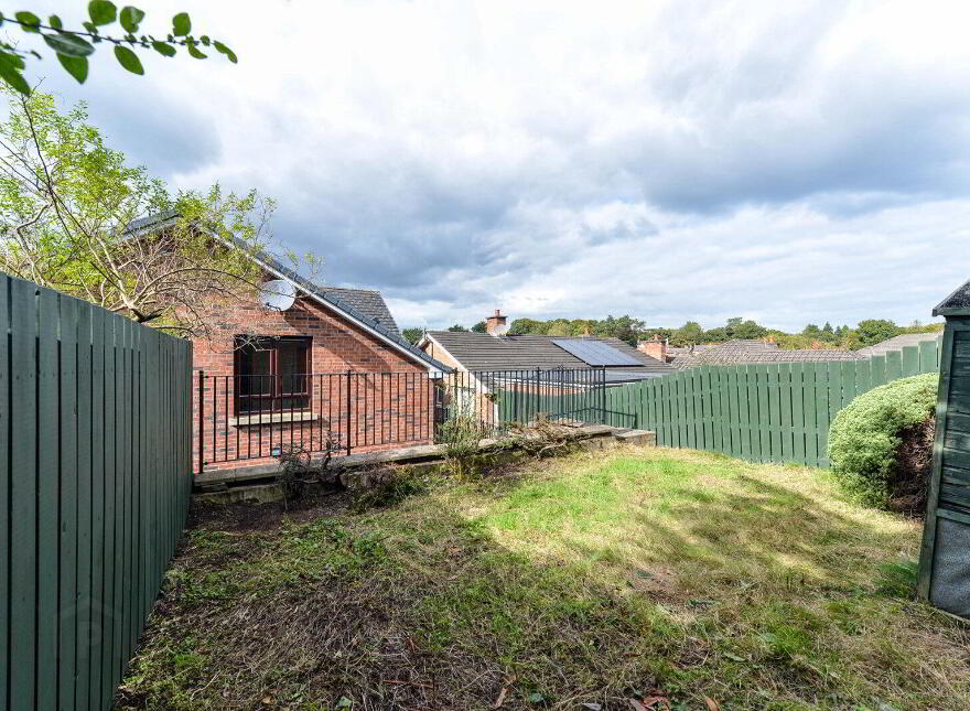 34 Knightsbridge Park, Belfast, BT9 5EH