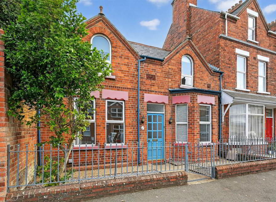 19 Castleview Terrace, Ballyhackamore, Belfast, BT4 3FD photo
