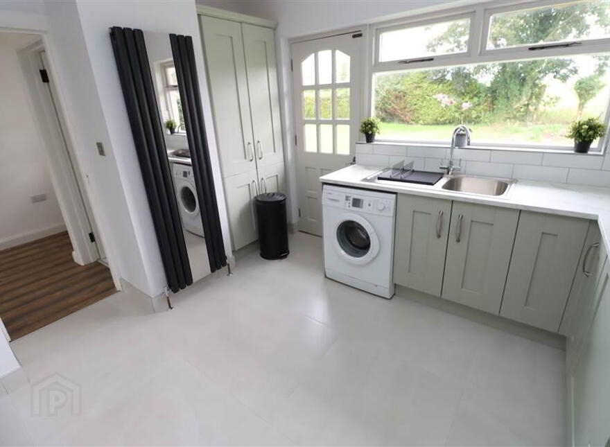 16 Ballyrogan Road, Newtownards, BT23 4ST