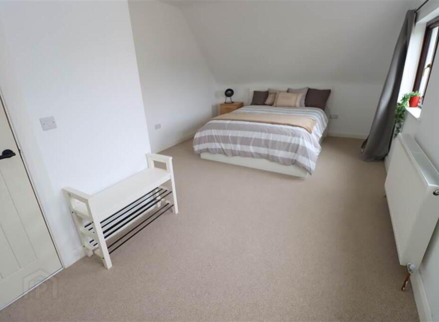 16 Ballyrogan Road, Newtownards, BT23 4ST