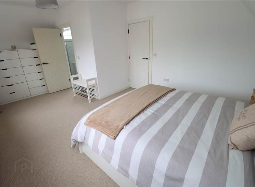 16 Ballyrogan Road, Newtownards, BT23 4ST