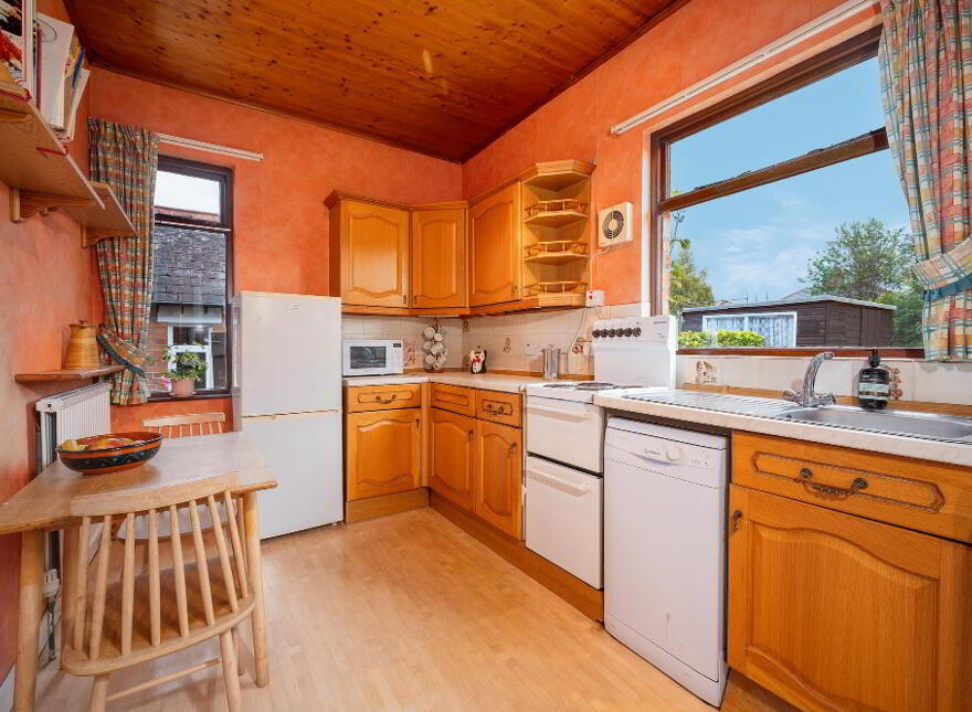 6 Belvedere Park, Belfast, BT9 5GS