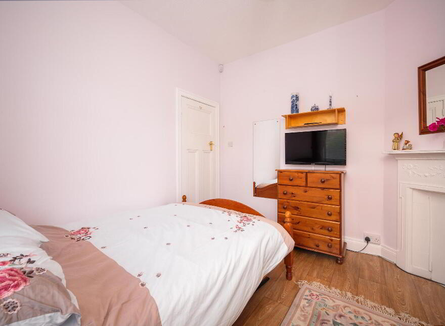 6 Belvedere Park, Belfast, BT9 5GS