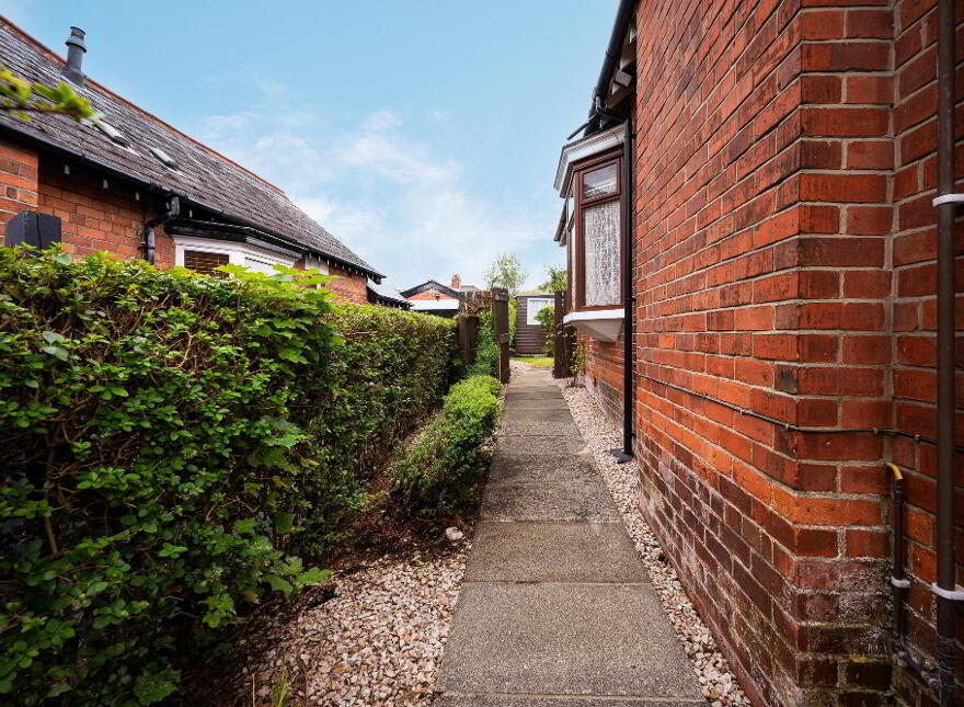 6 Belvedere Park, Belfast, BT9 5GS