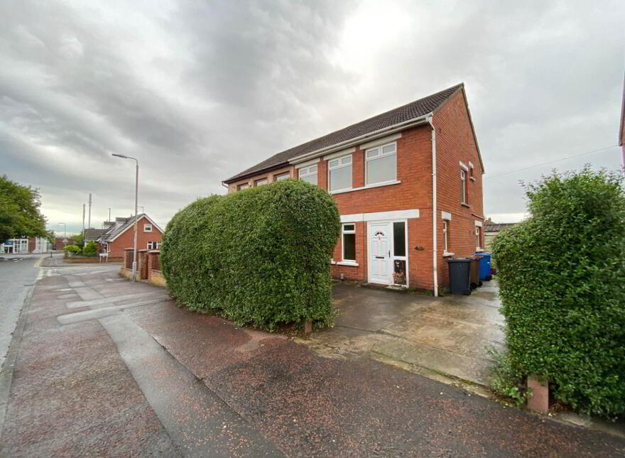 51 Stirling Avenue, Belfast, BT6 9LQ photo