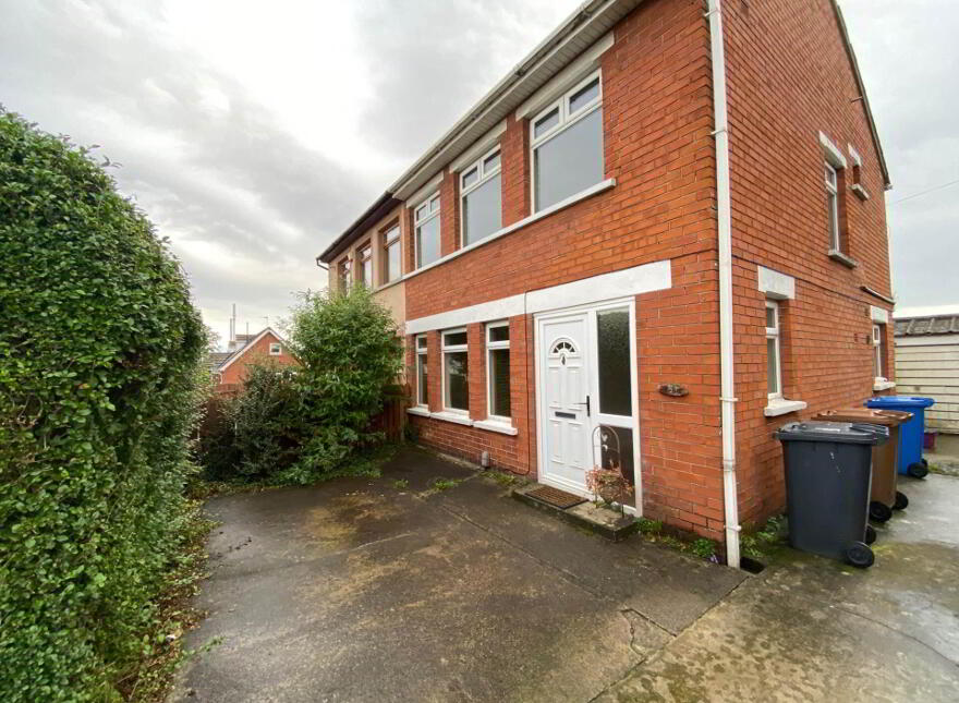 51 Stirling Avenue, Belfast, BT6 9LQ