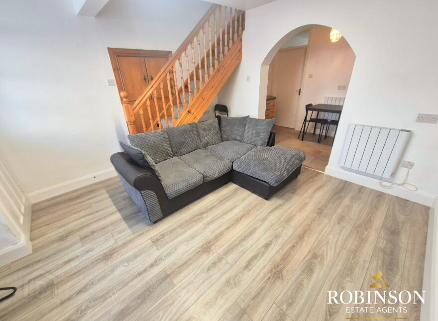 3 Bedroom Townhouse, Main Street, Dunfanaghy, F92F2N5