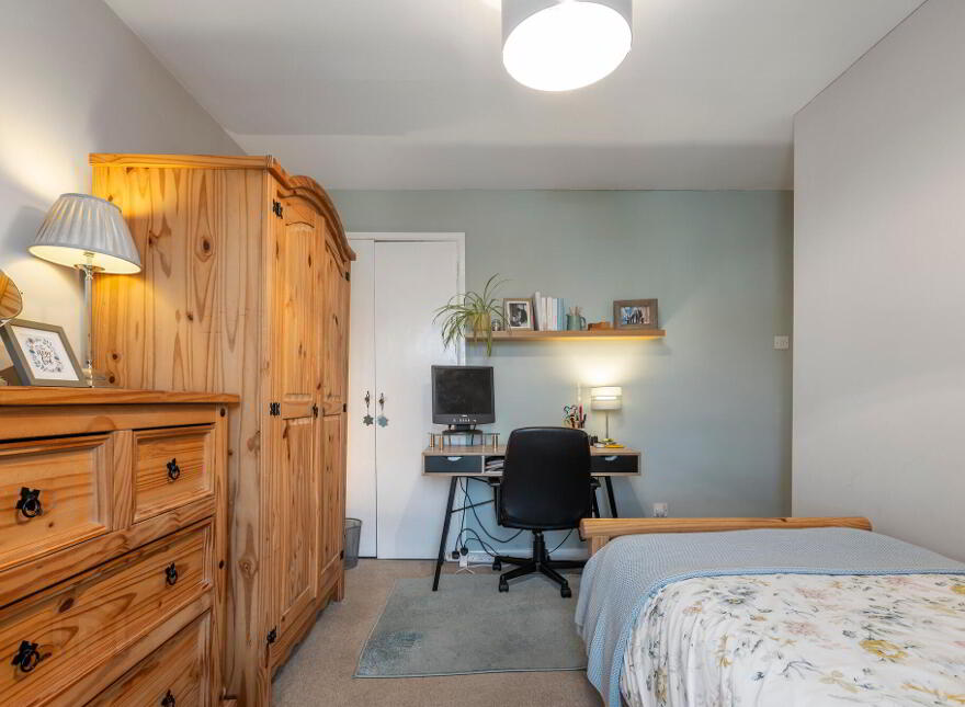 28 Glenmanus Road, Portrush, BT56 8HU