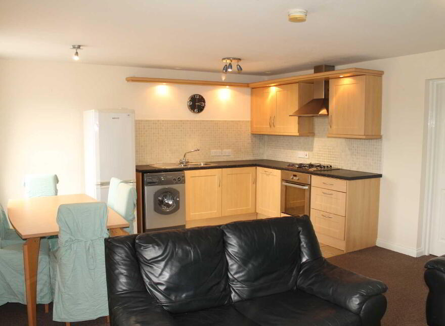 Apt 27 The Courtyard, Castlereagh Road, Belfast, BT5 5FZ