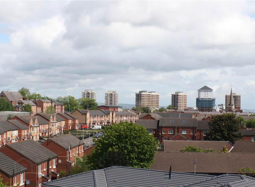 9 Brown Square, Belfast, BT13 2BW