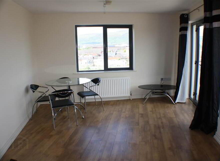 9 Brown Square, Belfast, BT13 2BW