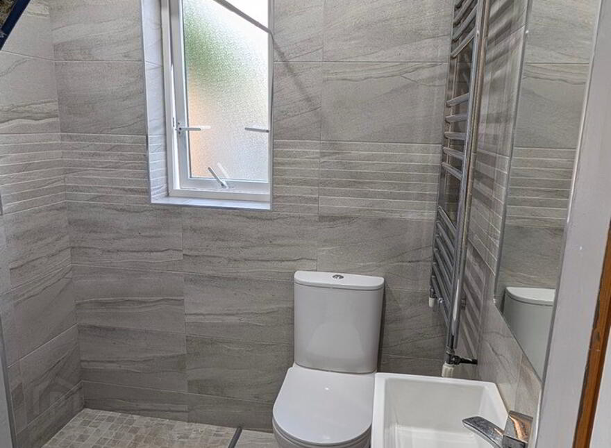 1 Cluain Alainn, Carrigallen, H12KP57