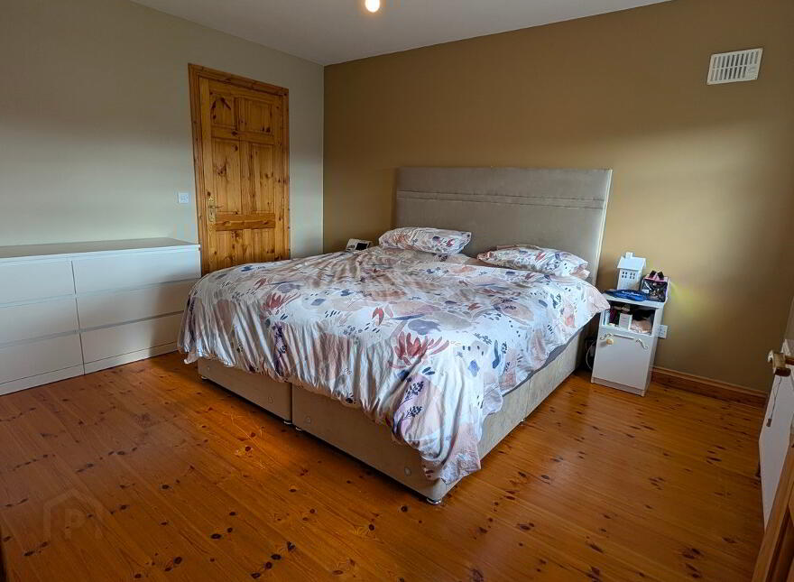 1 Cluain Alainn, Carrigallen, H12KP57