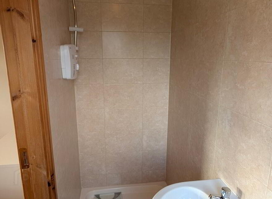 1 Cluain Alainn, Carrigallen, H12KP57
