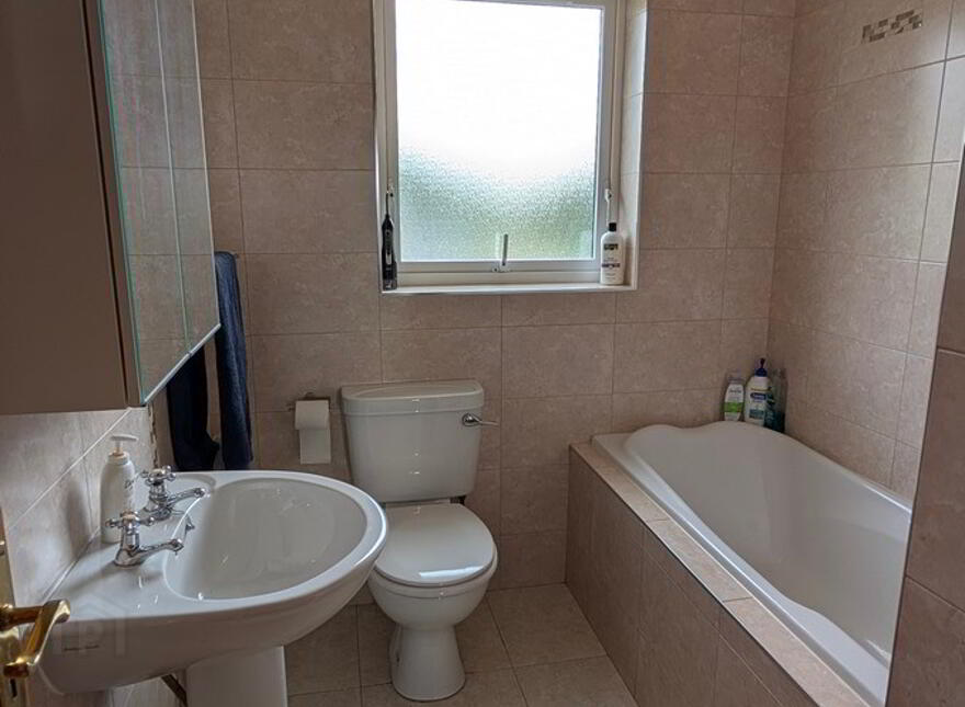1 Cluain Alainn, Carrigallen, H12KP57