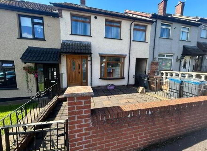 40 Rossnareen Avenue, Belfast, BT11 8LP photo