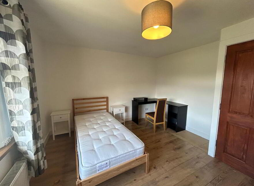 40 Rossnareen Avenue, Belfast, BT11 8LP