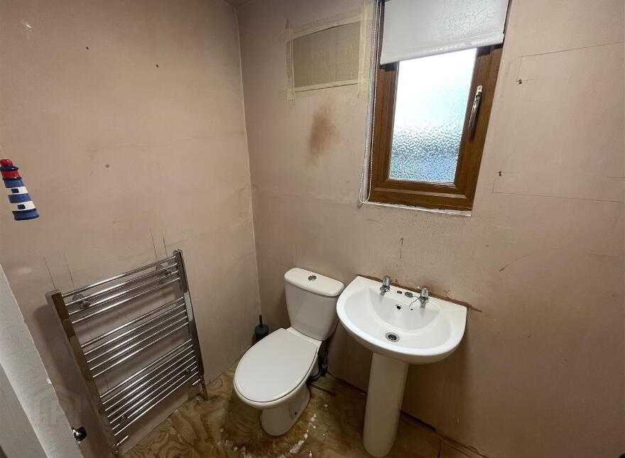 40 Rossnareen Avenue, Belfast, BT11 8LP