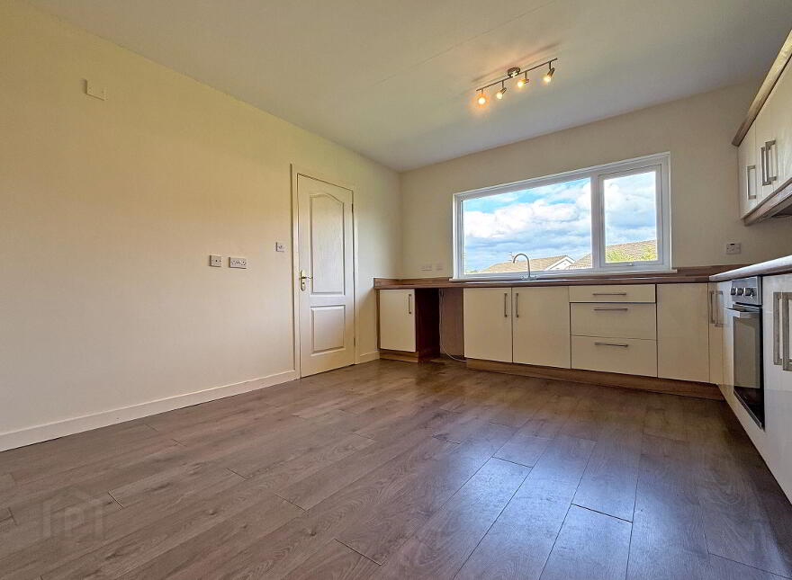 27 Flowerfield Road, Portstewart, BT55 7JG