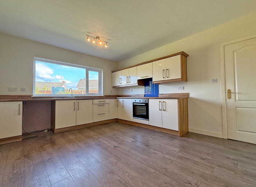 27 Flowerfield Road, Portstewart, BT55 7JG