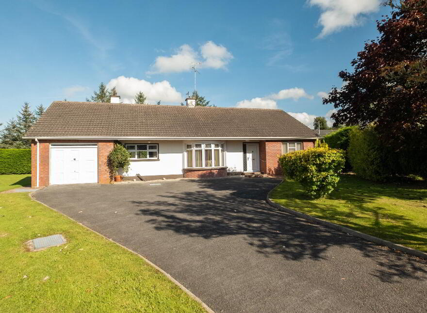9 Lackaboy Park, Enniskillen, BT74 4DZ photo