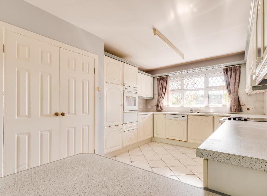 9 Lackaboy Park, Enniskillen, BT74 4DZ