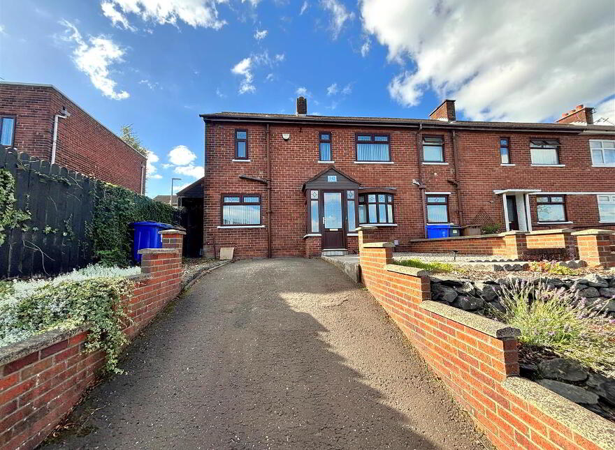 142 West Circular Road, Belfast, BT13 3QJ photo