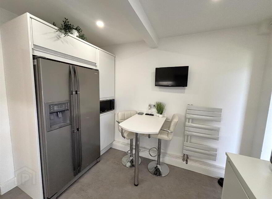 142 West Circular Road, Belfast, BT13 3QJ