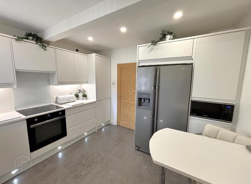 142 West Circular Road, Belfast, BT13 3QJ