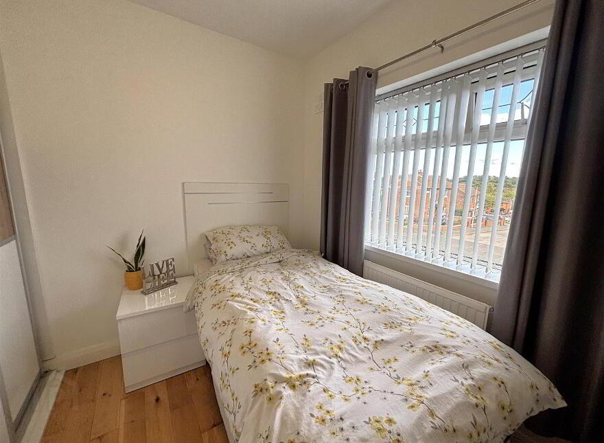 142 West Circular Road, Belfast, BT13 3QJ