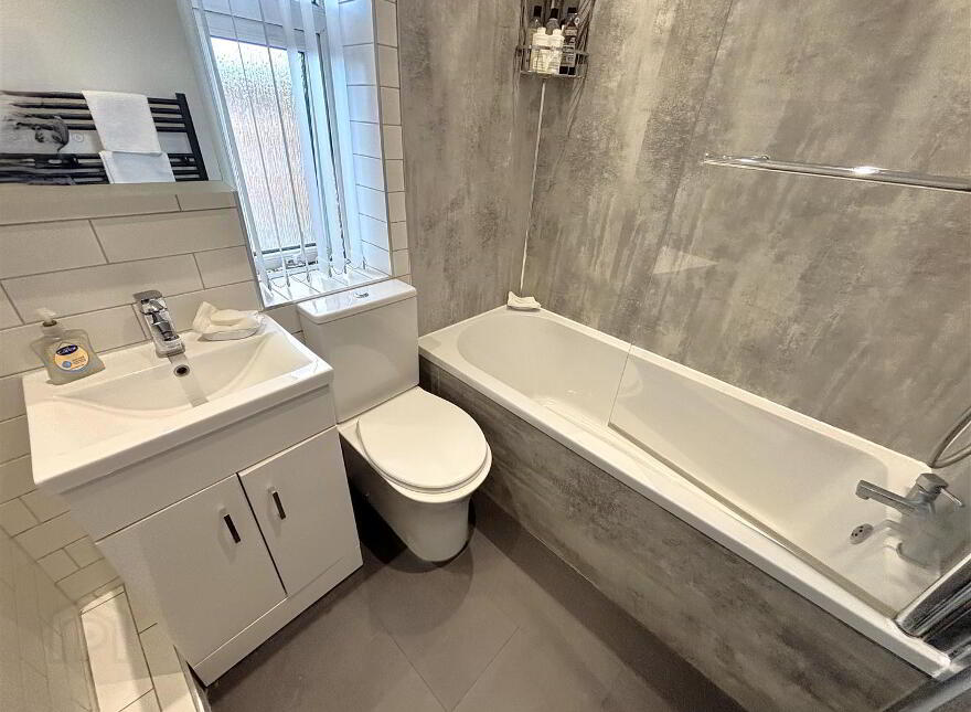 142 West Circular Road, Belfast, BT13 3QJ