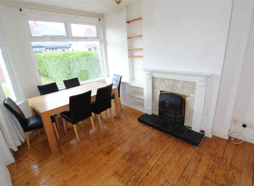 194 Cregagh Road, Belfast, BT6 9EU