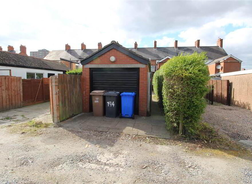 194 Cregagh Road, Belfast, BT6 9EU