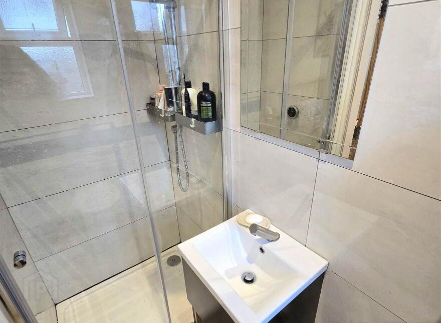 74 Dromara Road, Hillsborough, BT26 6PE