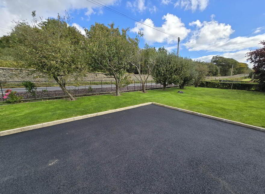 74 Dromara Road, Hillsborough, BT26 6PE