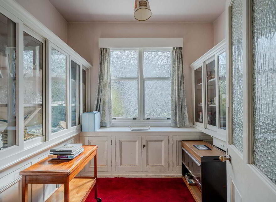 22 Myrtlefield Park, Belfast, BT9 6NE