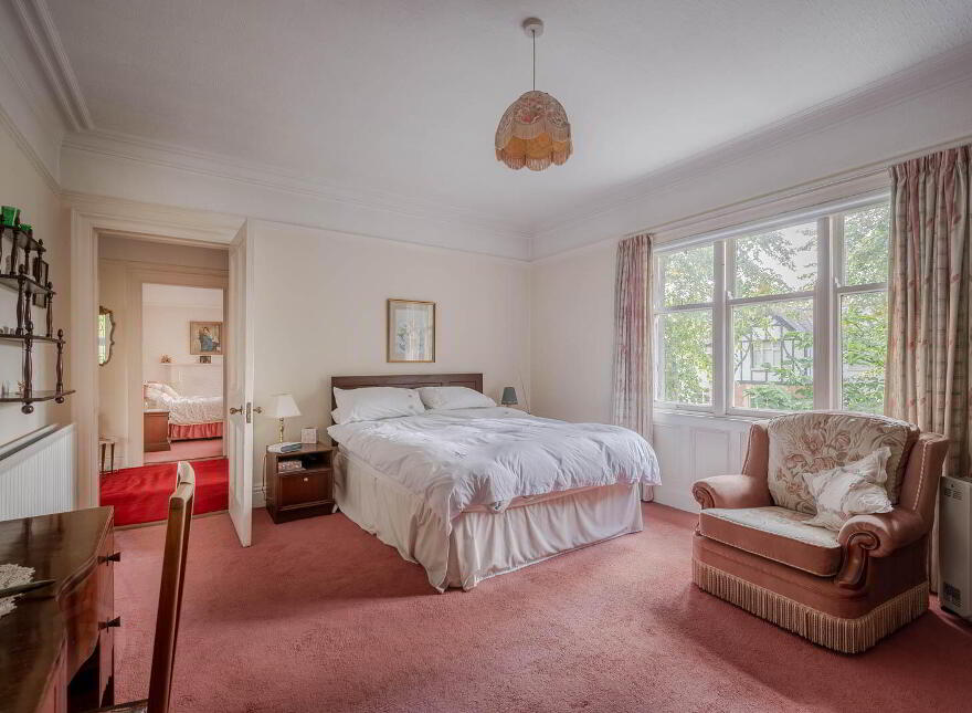22 Myrtlefield Park, Belfast, BT9 6NE