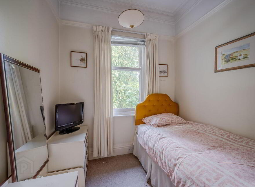 22 Myrtlefield Park, Belfast, BT9 6NE